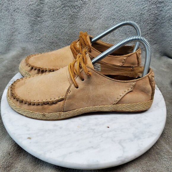 UGG Shoes Womens Size 6.5 Azin Tan Leather Moccasin - Picture 1 of 9